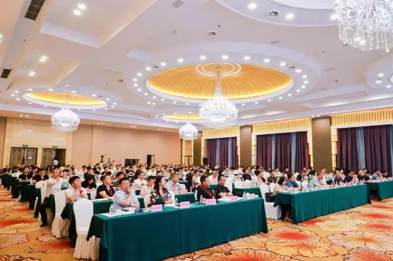 福建泉工股份有限公司亮相第四届煤基固废综合利用技术交流会 共探煤基固废资源化利用新路径